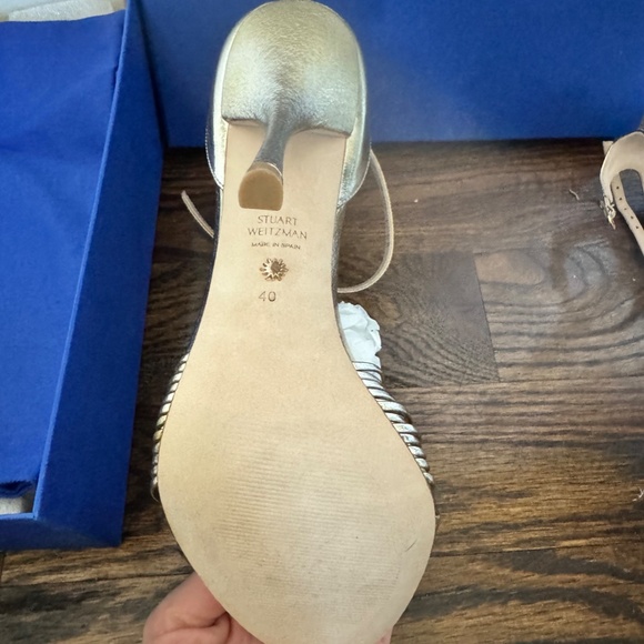 STUART WEITZMAN GOLD HEELED SANDALS - Picture 5 of 7